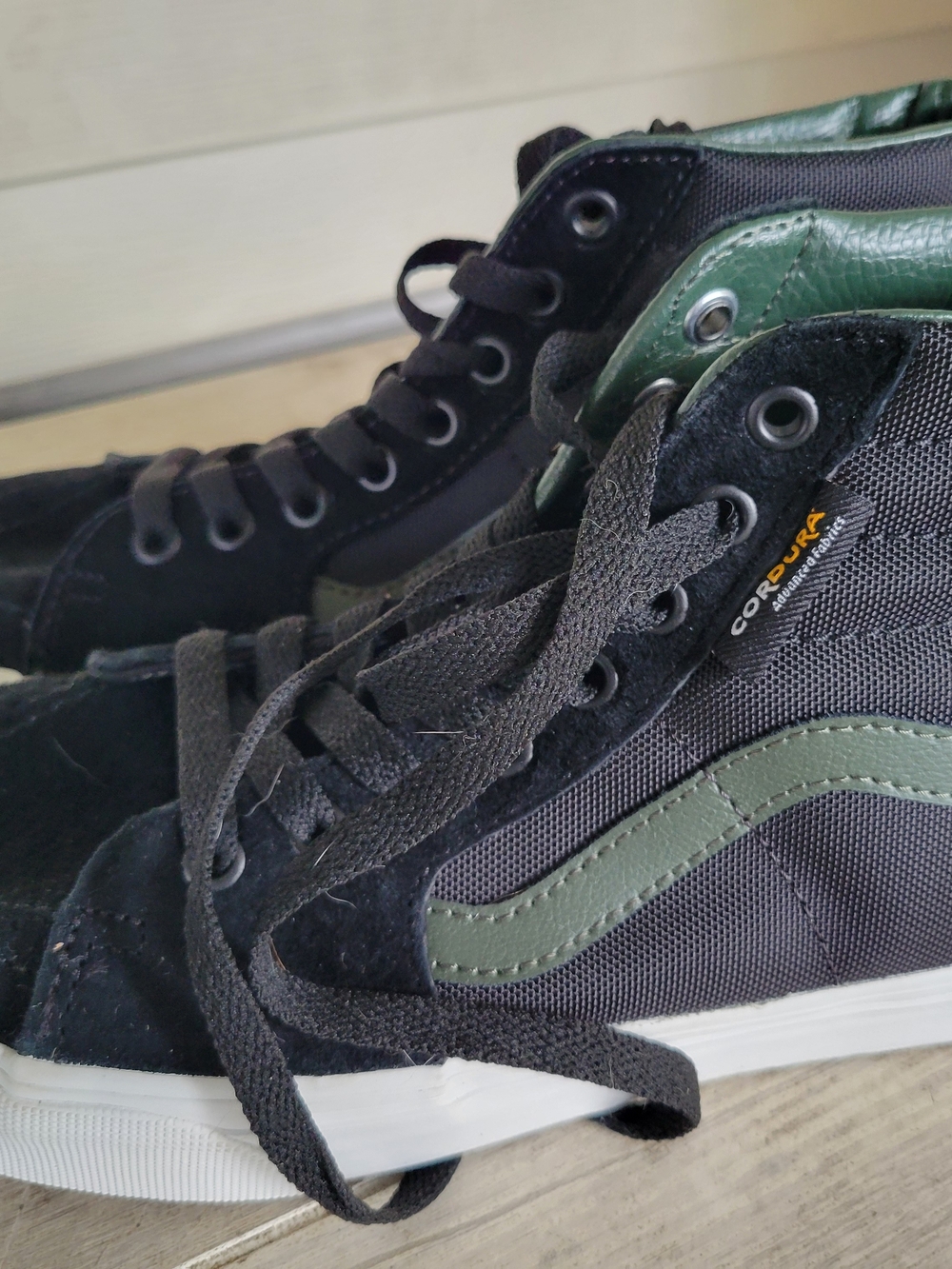 BRAND NEW WITHOUT BOX- Vans Black and Dark Green High-Top Sneakers